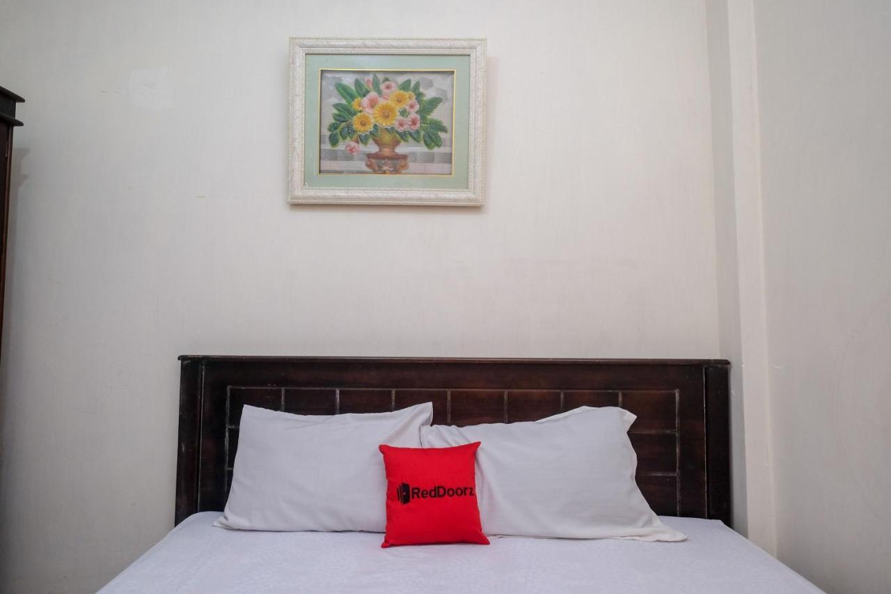 Reddoorz At Hotel Rich Parepare Near Pantai Mattirotasi Exterior photo