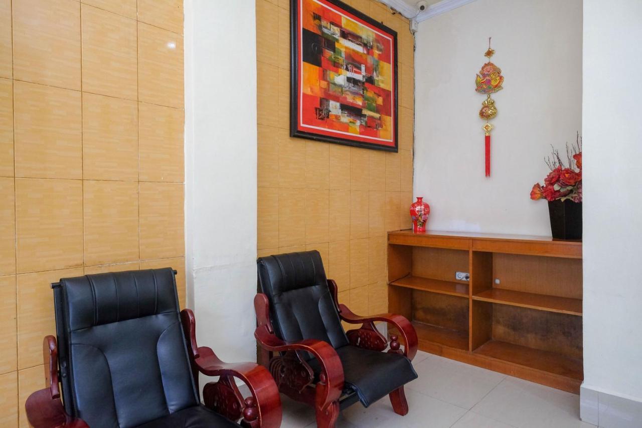 Reddoorz At Hotel Rich Parepare Near Pantai Mattirotasi Exterior photo